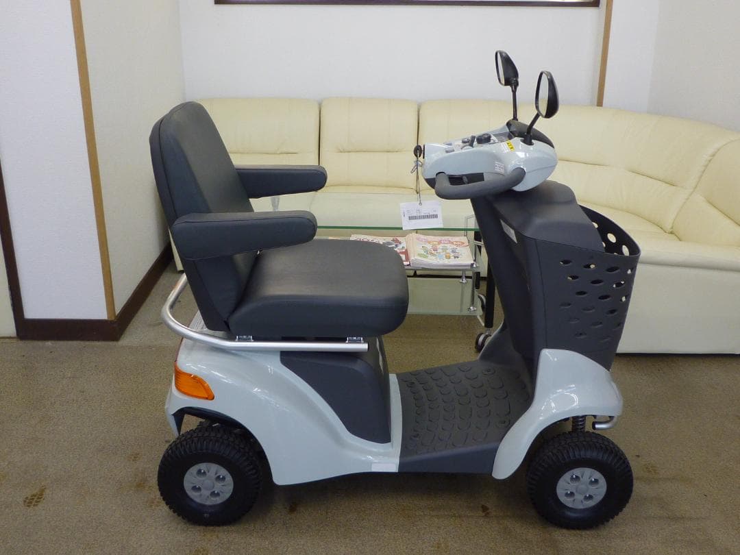 ほぼ全国送込♪美車高年式スズキ セニアカーET4DA 電動四輪シニアカー愛媛県
