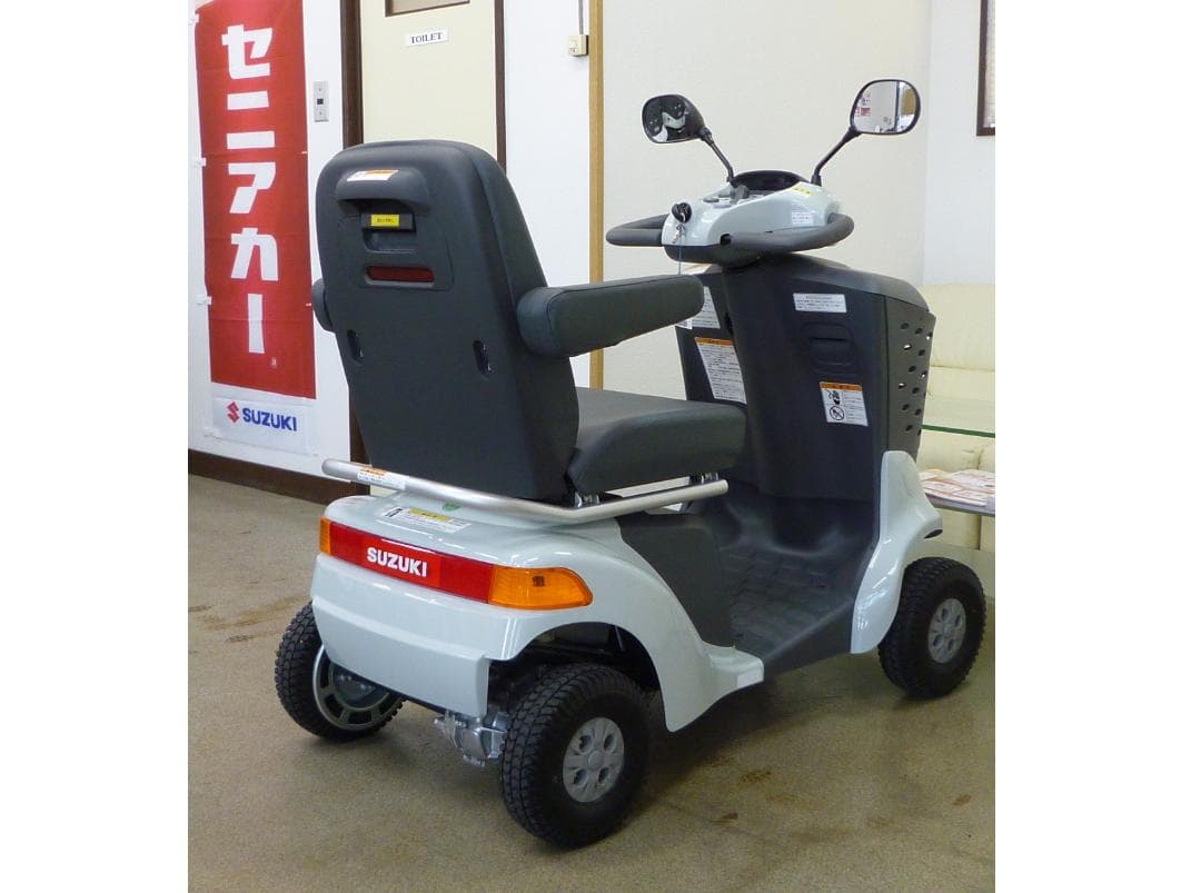 ほぼ全国送込♪美車高年式スズキ セニアカーET4DA 電動四輪シニアカー愛媛県