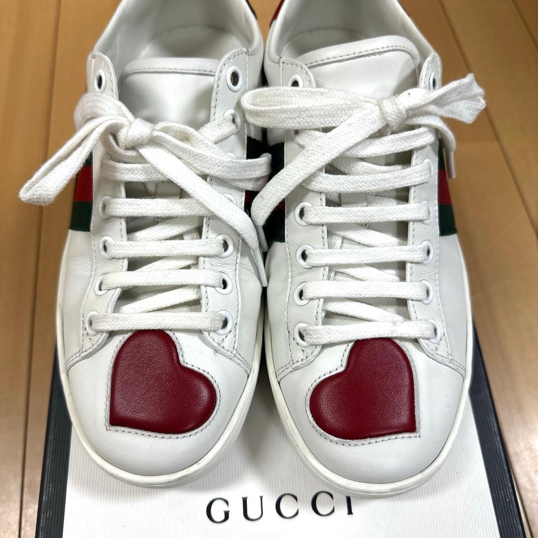 GUCCI エンブロイダリー スニーカー ハート レザー　美品