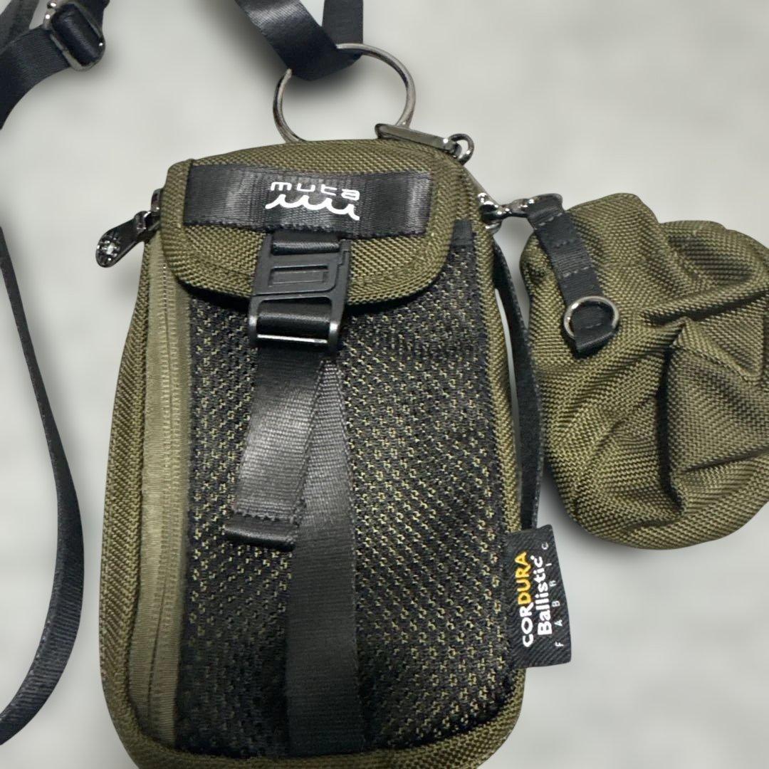 ムータ　ムータマリ　ショルダーバッグ　マルチポーチ　極美品　カーキ