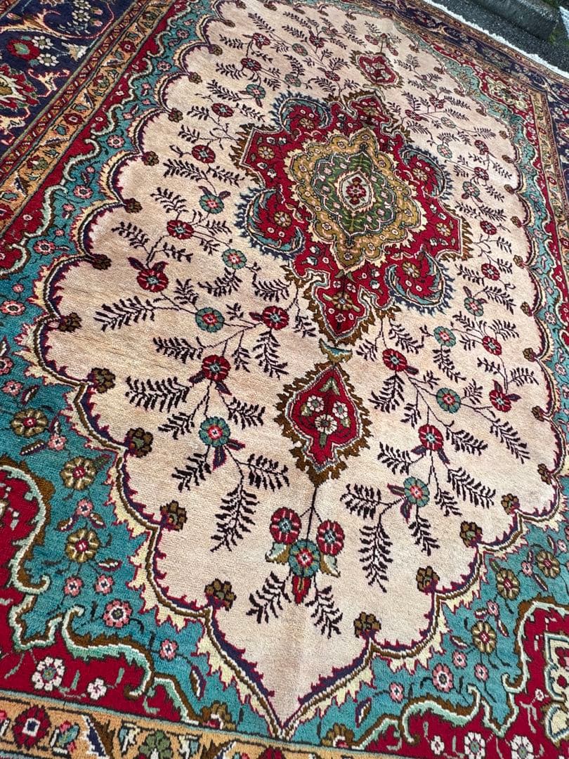 ペルシャ 手織り 絨毯 タブリーズ イラン