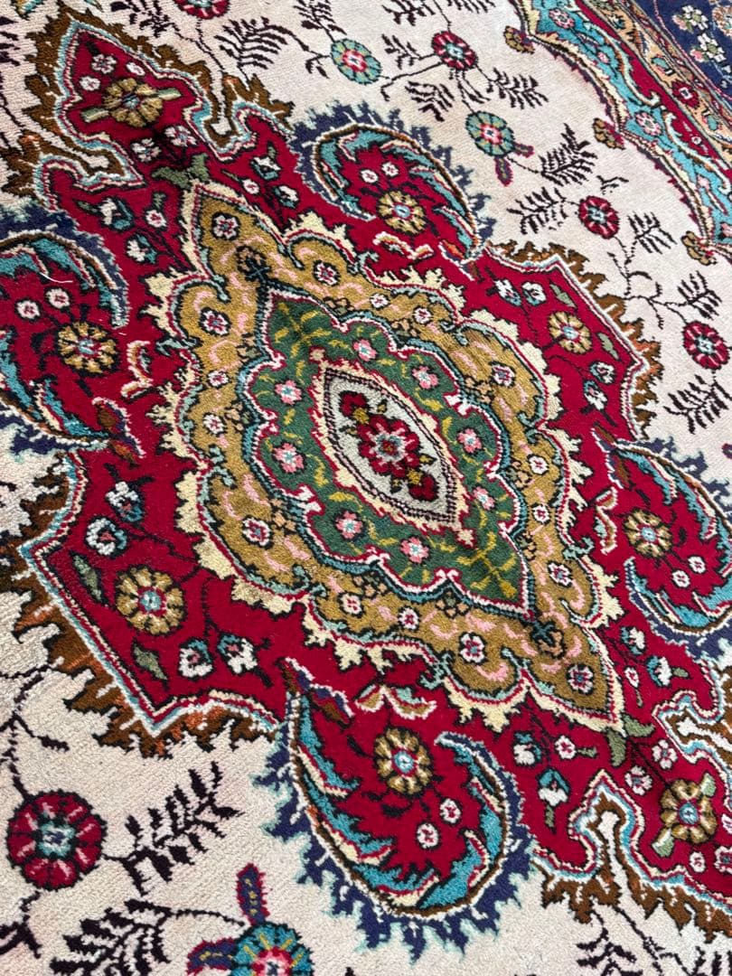 ペルシャ 手織り 絨毯 タブリーズ イラン