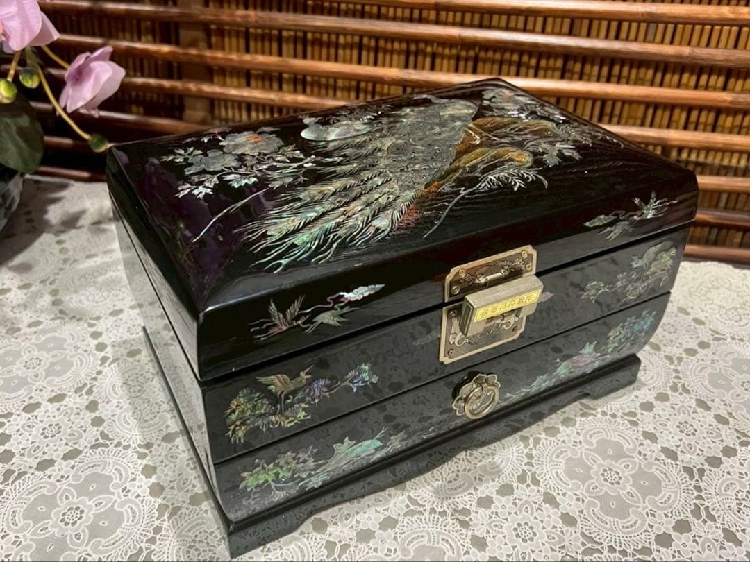 螺鈿細工 ジュエリーボックス 孔雀 花鳥 伝統的 韓国 工芸品