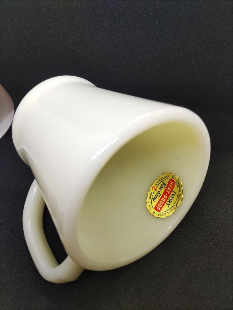 【シール付】FireKing　Dハンドルシェービング　フラットボトム　アイボリー