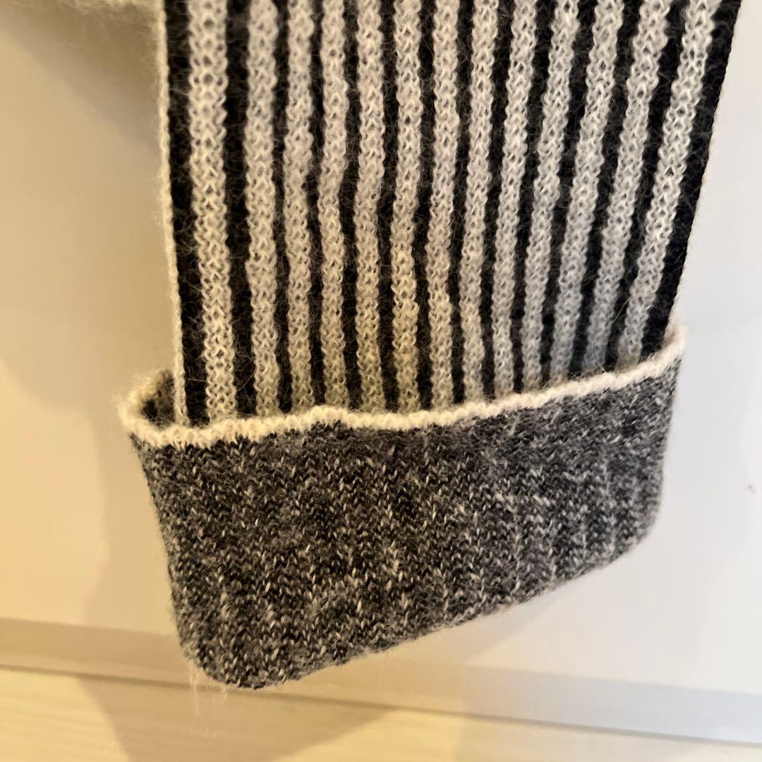 FENDI✨ストライプニット　ロゴ　ホワイト✖️ブラック