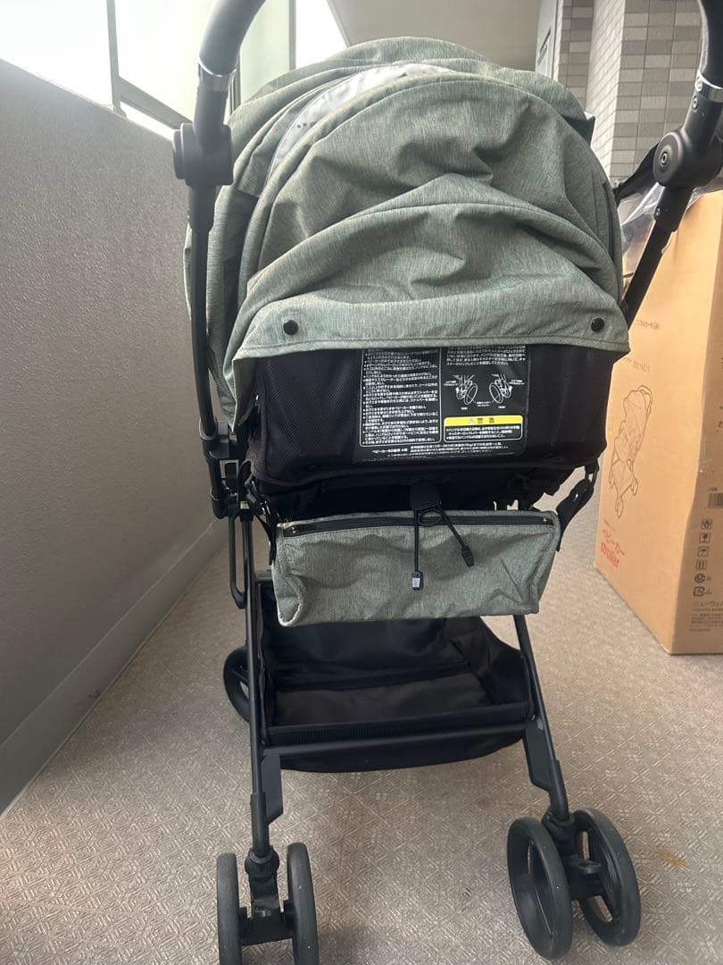 アップリカ ルンルンコンパクト ベビーザらス限定モデル