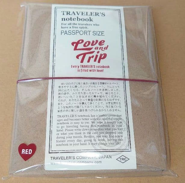 トラベラーズノート LOVE AND TRIP レッド パスポートサイズ