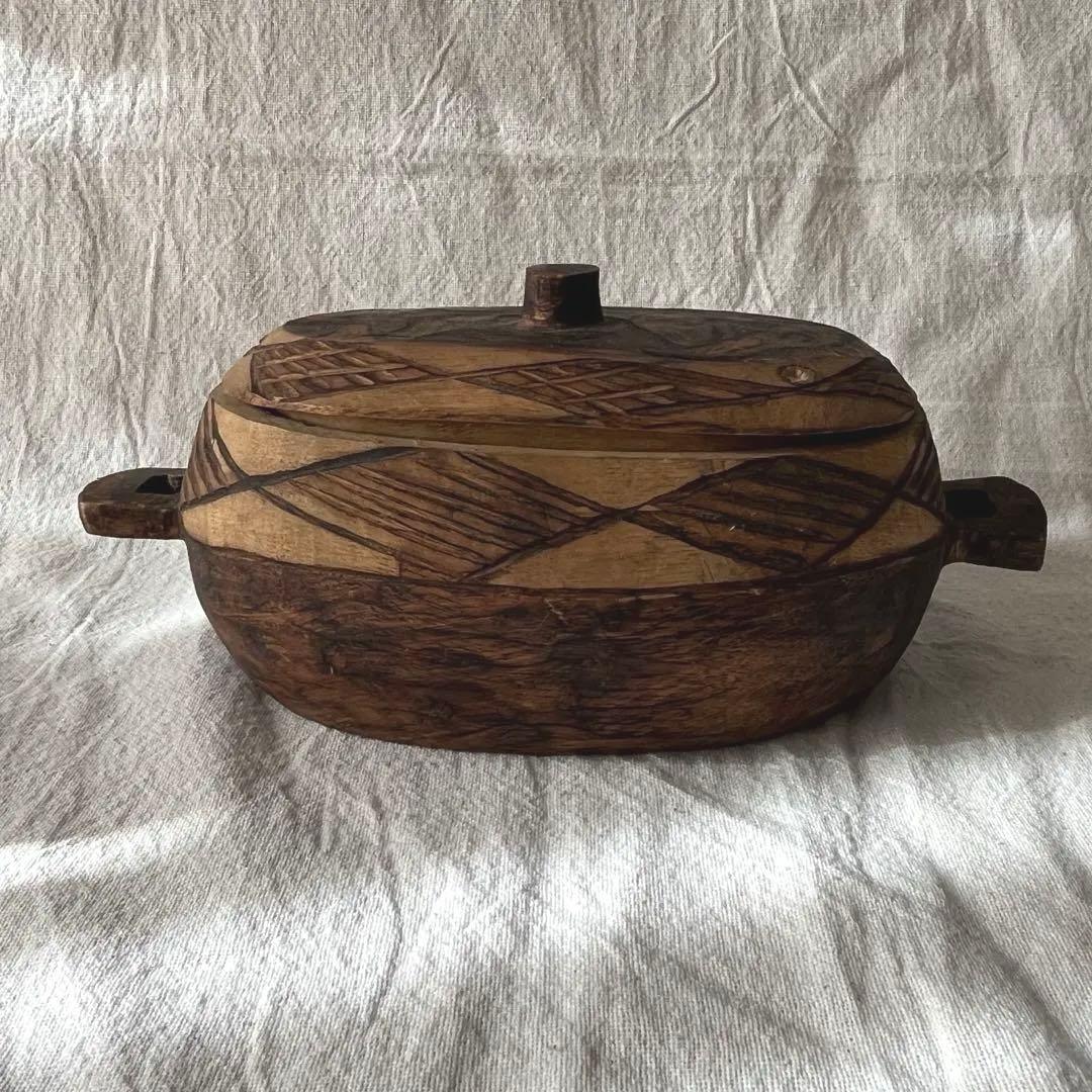 ケニア 木彫りの入れ物