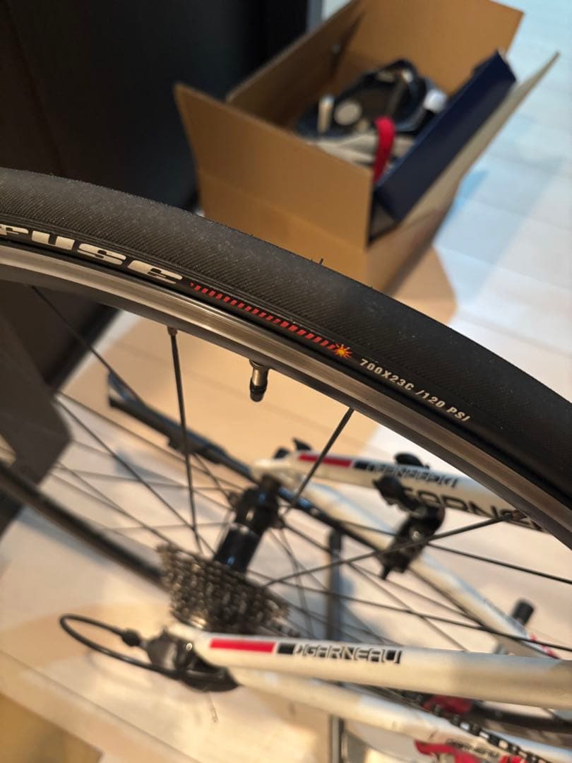 2014 GARNEAU GENELATLON フルカーボン　ホワイト/レッド