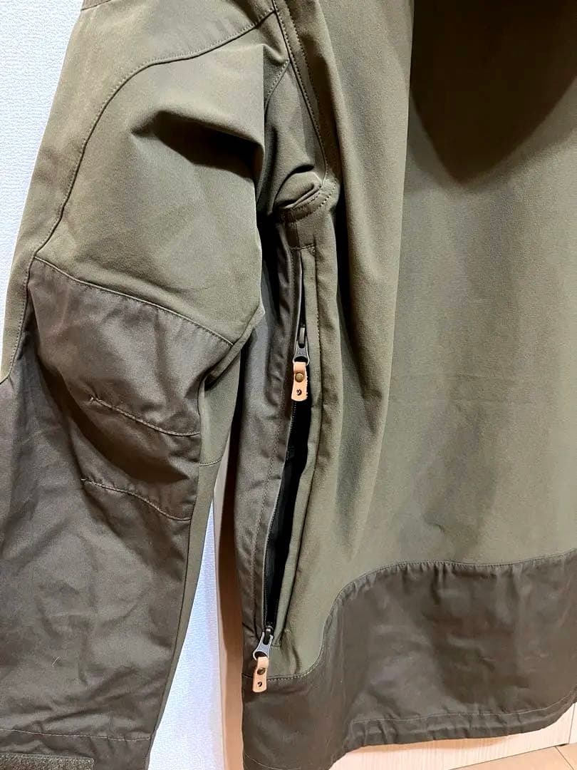【希少旧モデル】Fjallraven Keb Jacket カーキ Mサイズ