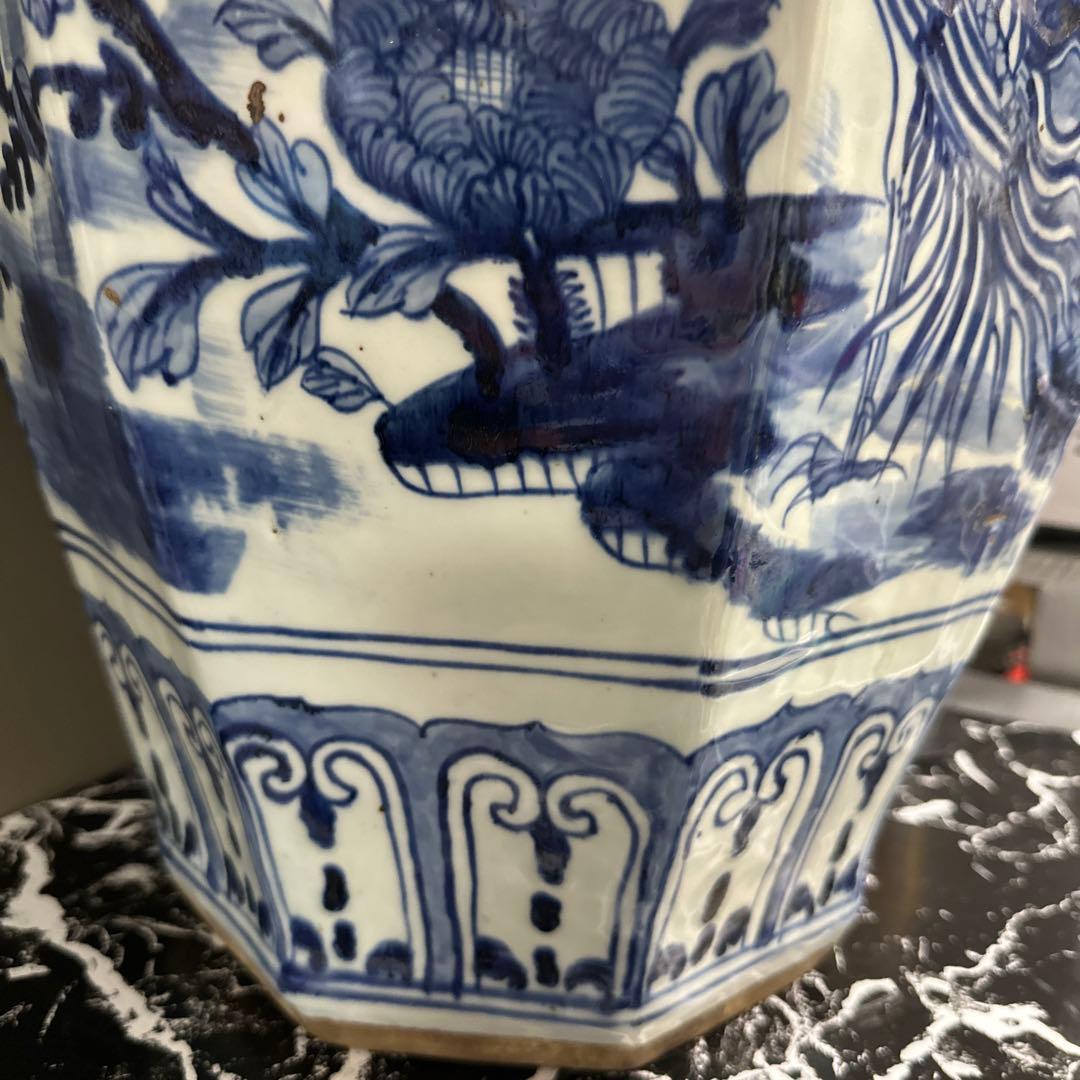景徳鎮、神獣花紋、染め付、特大八角沈香壺。 リビング、花いけ、玄関、傘立てに！