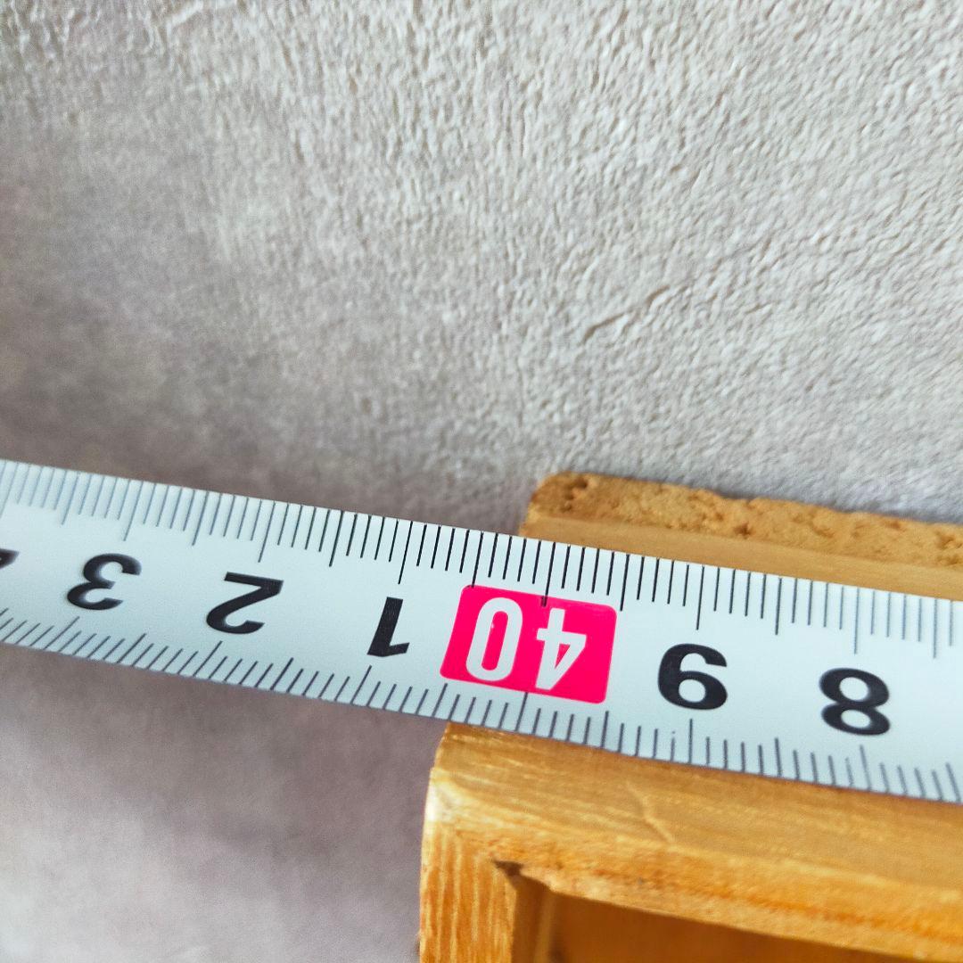 ウォールシェルフ　縦6×横7　48マス　飾り棚　壁掛け　コレクションラック　木