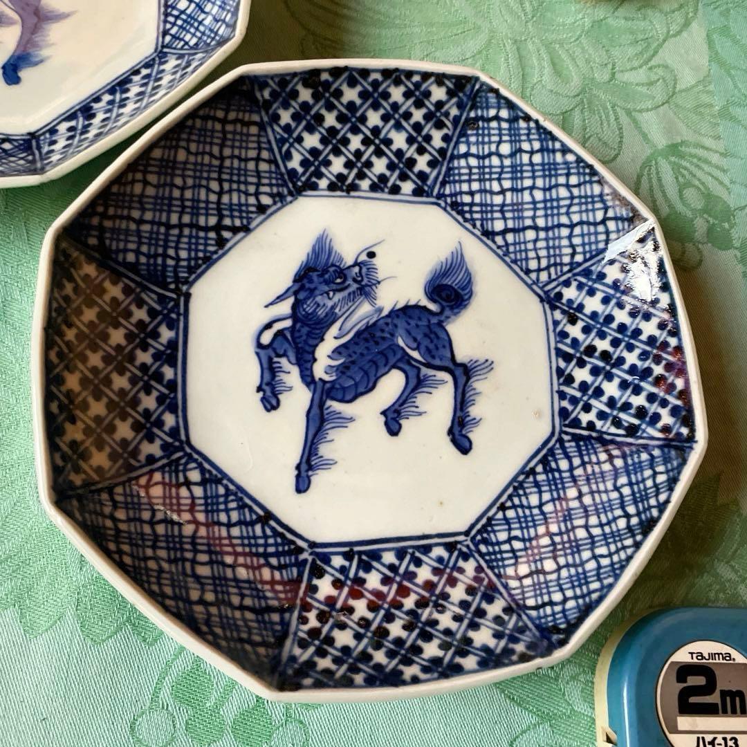 古伊万里　染付　霊獣　格子模様　中皿　2客