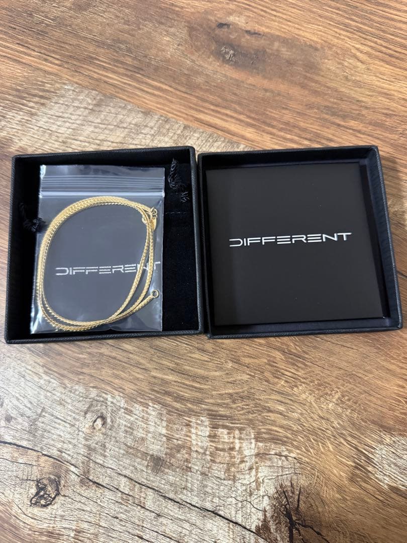 新品未開封】DIFFERENTネックレス ゴールド　53cm