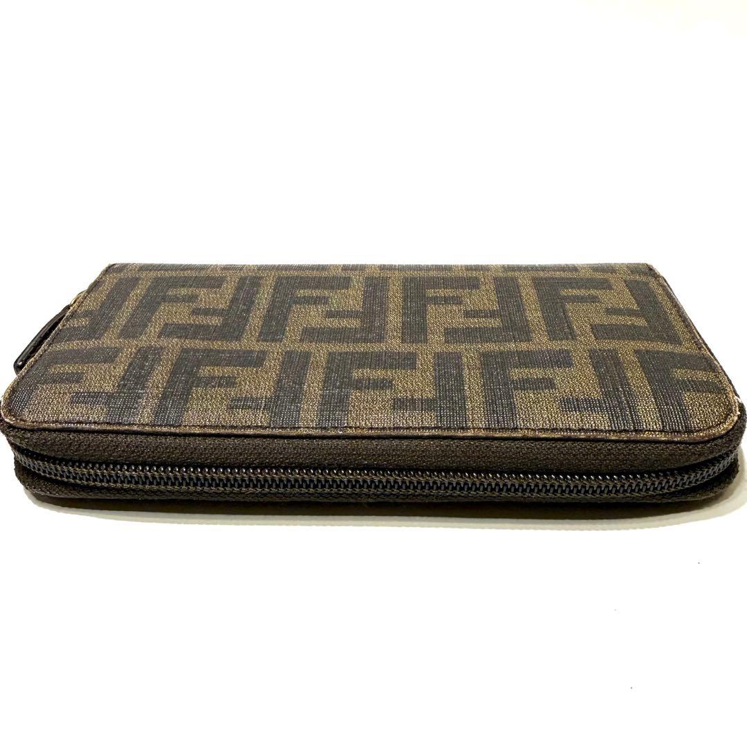 美品☆FENDI ラウンドファスナー 長財布 ズッカ柄 PVC ブラウン