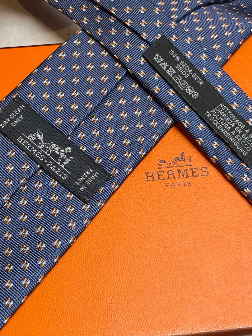 【新品未使用】HERMES ネイビー H総柄ネクタイ シルク100% 成人式向け