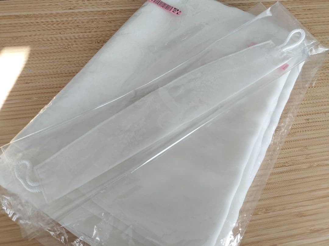 3月末迄【美品】ローラアシュレイレースカーテン巾228cm×丈206cm巾調整可