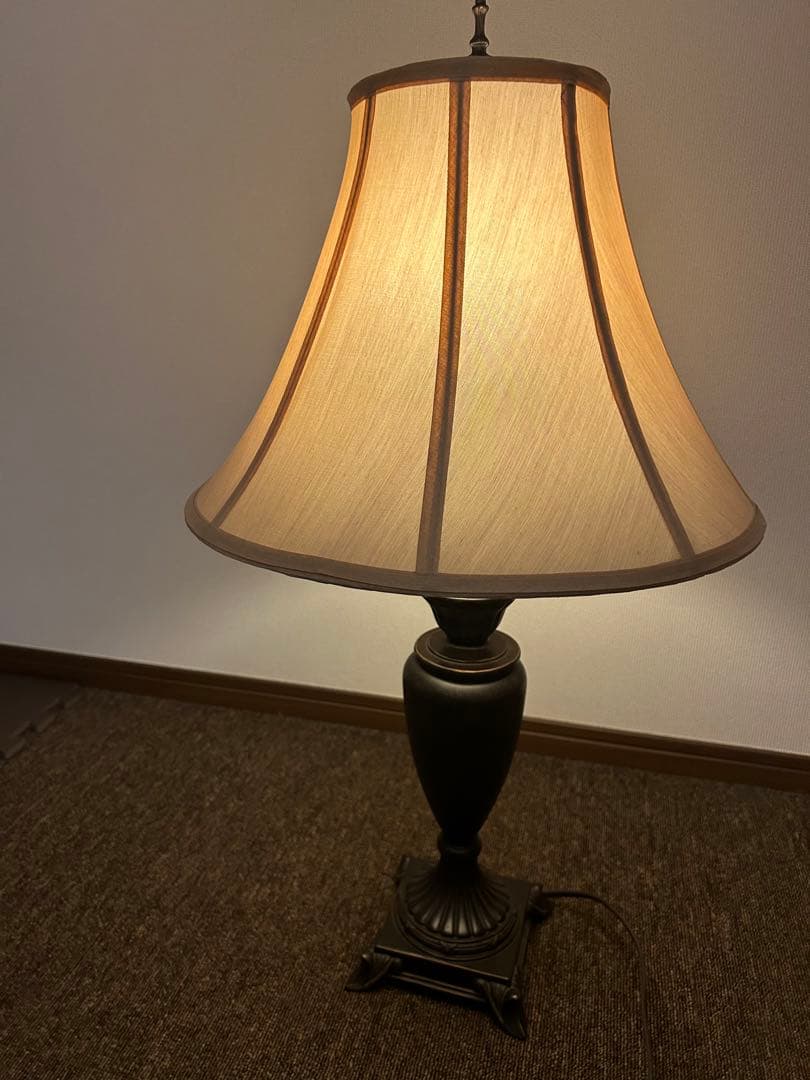 アンティーク調テーブルランプ