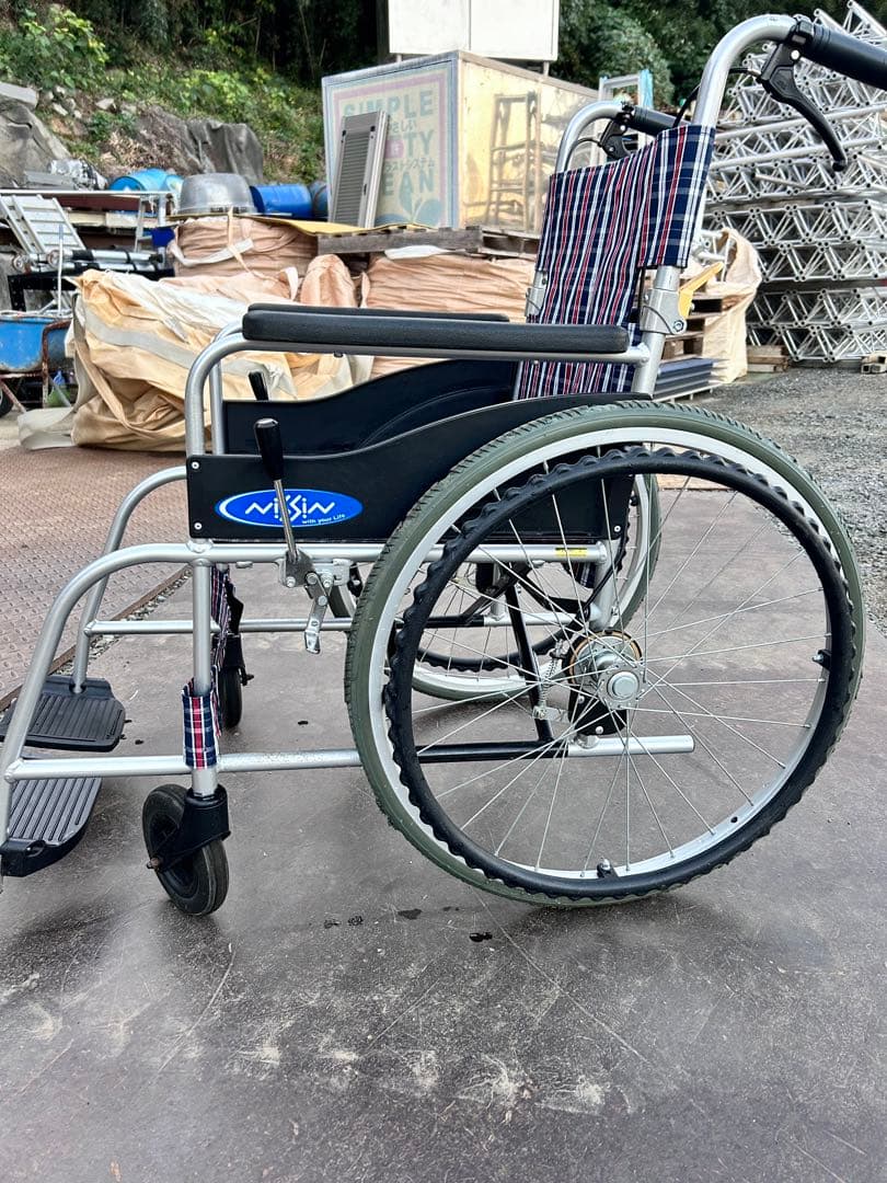 日進医療器 NISSIN NEO-1 自走式車椅子 ノーパンク 取扱説明書付