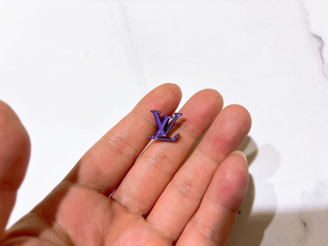 しょー　ルイヴィトン　ピアス　メンズ