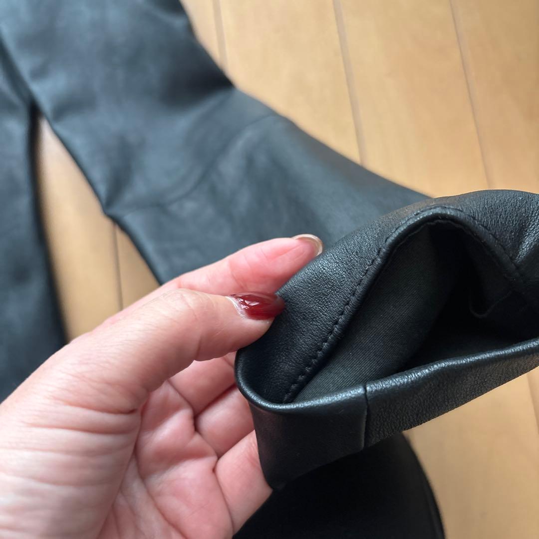 MaxMara Weekend 黒レザージャケット