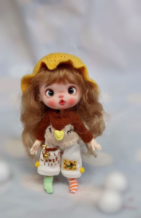 ob11 doll （目が動けるタイプ)