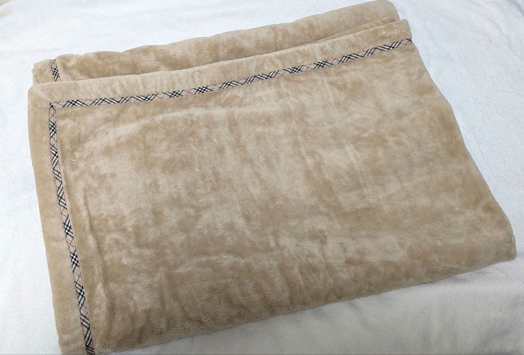BURBERRY　ベージュ×チェック　シール織毛布