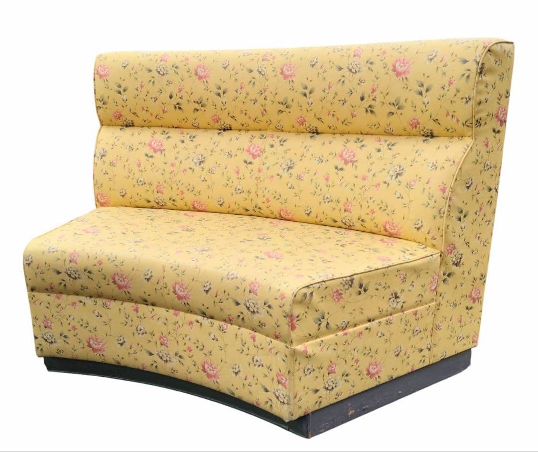 花柄カーブ型2人掛けソファ