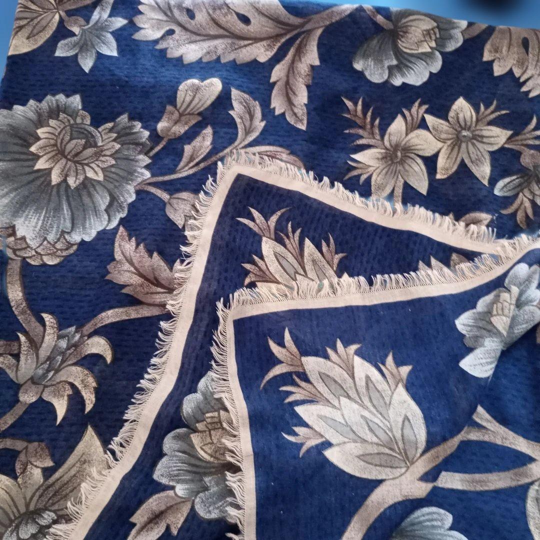 Giorgo Armani ジョルジオアルマーニ　花柄スカーフ ネイビー