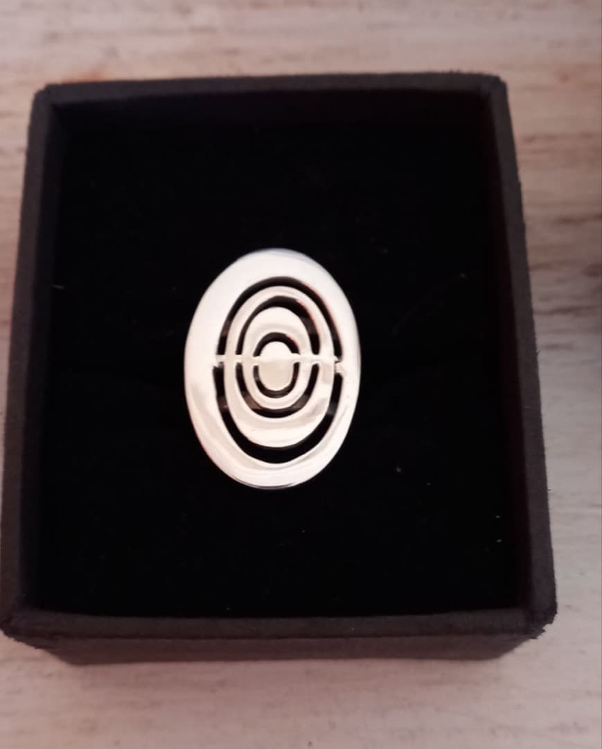 ジュピター（木星）をイメージして作られた指輪