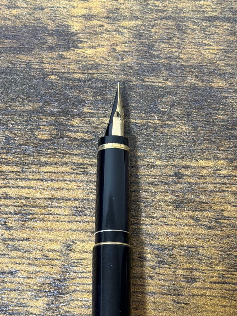 1982年製　初期　グランダム　 エラボー　SMニブ中字軟　14金　万年筆