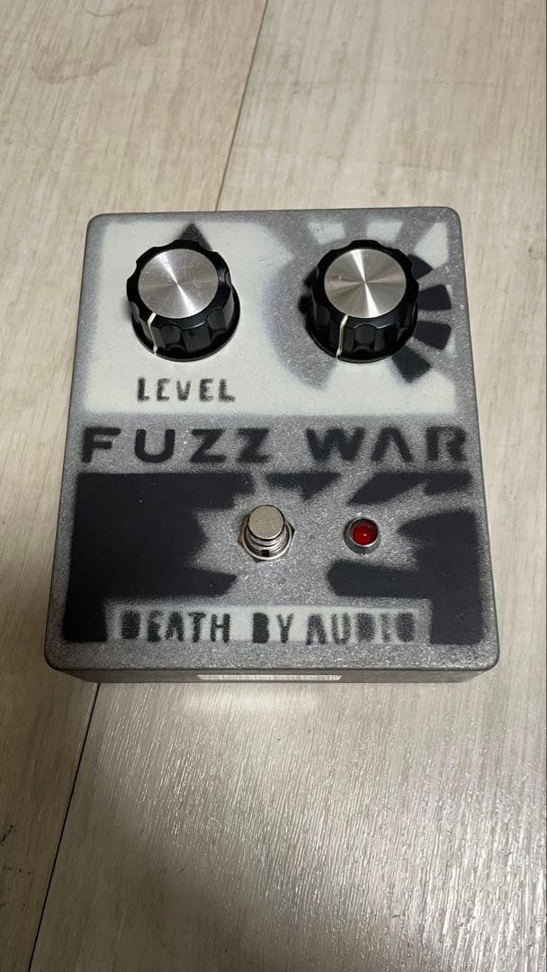 ギター Death By Audio Fuzz War V1