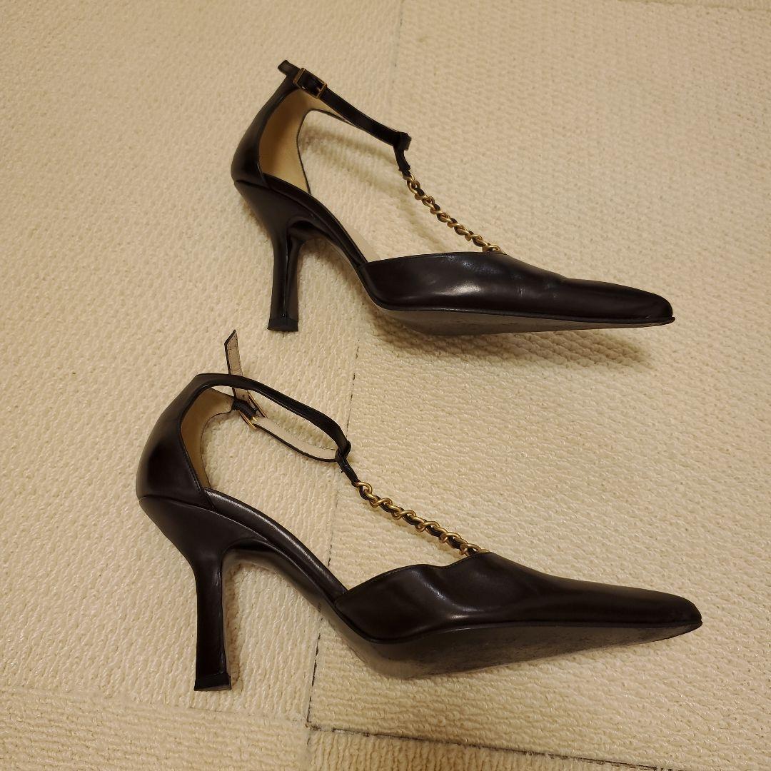 CHANEL 黒 ハイヒール ポインテッドトゥ
