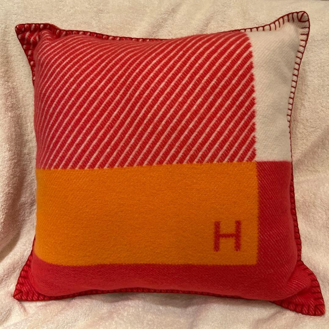 HERMES クッション 《Hリヴィエラ》