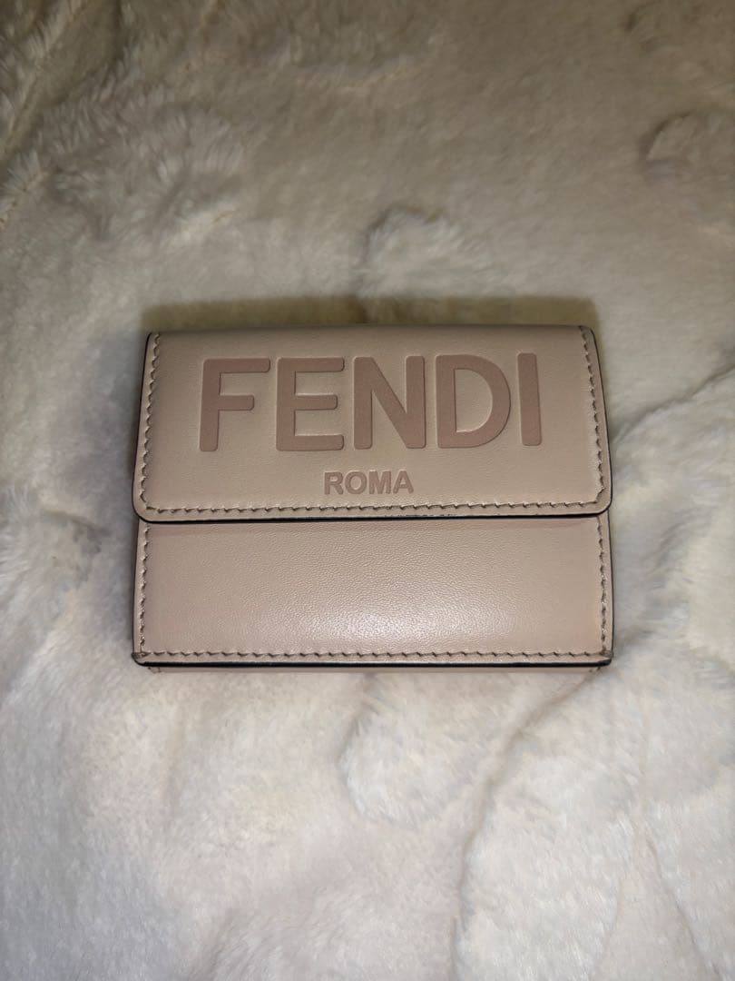 FENDI ROMA 三つ折り財布 ピンクベージュ