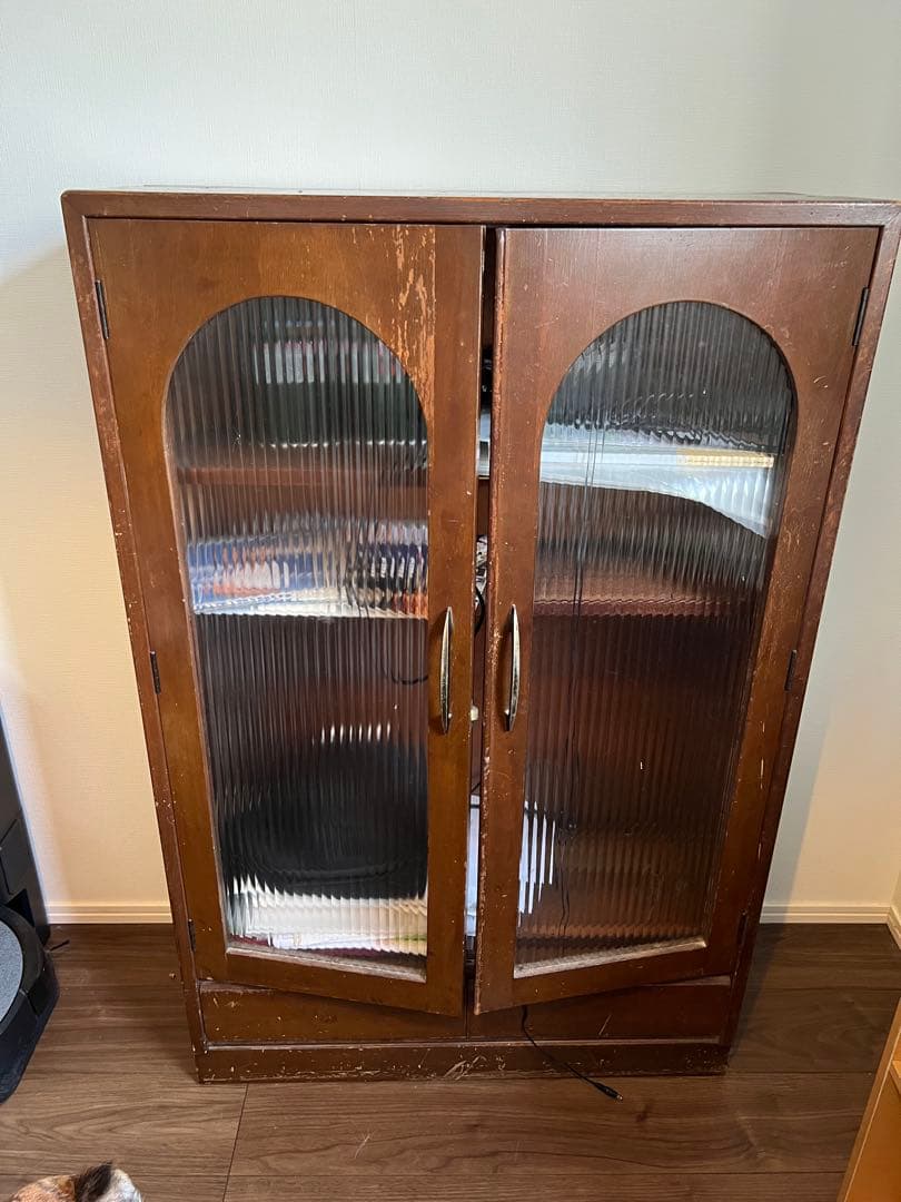 木製　アーチ型　ガラス扉　キャビネット　アンティーク　ヴィンテージ　棚　チェスト