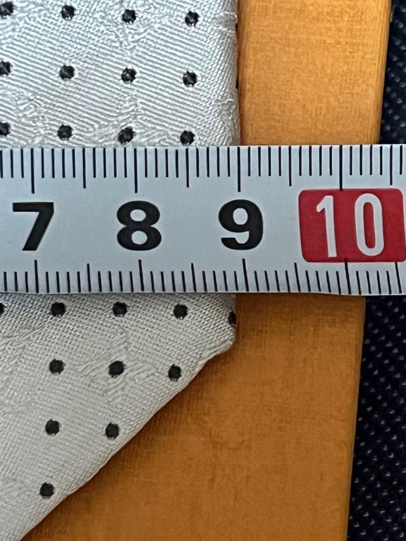 新品✨Louis Vuitton シルバー ドット ネクタイ