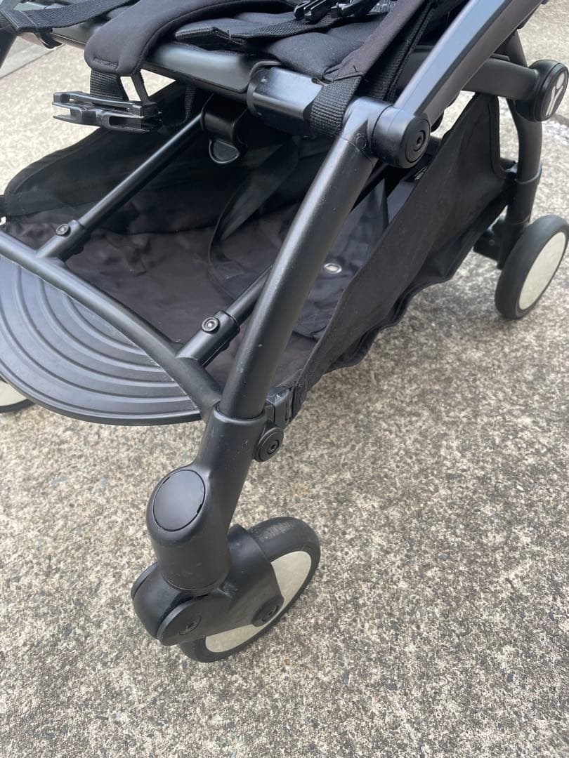 ✨コンパクト＆軽量！週末使用のみの美品ベビーカー✨