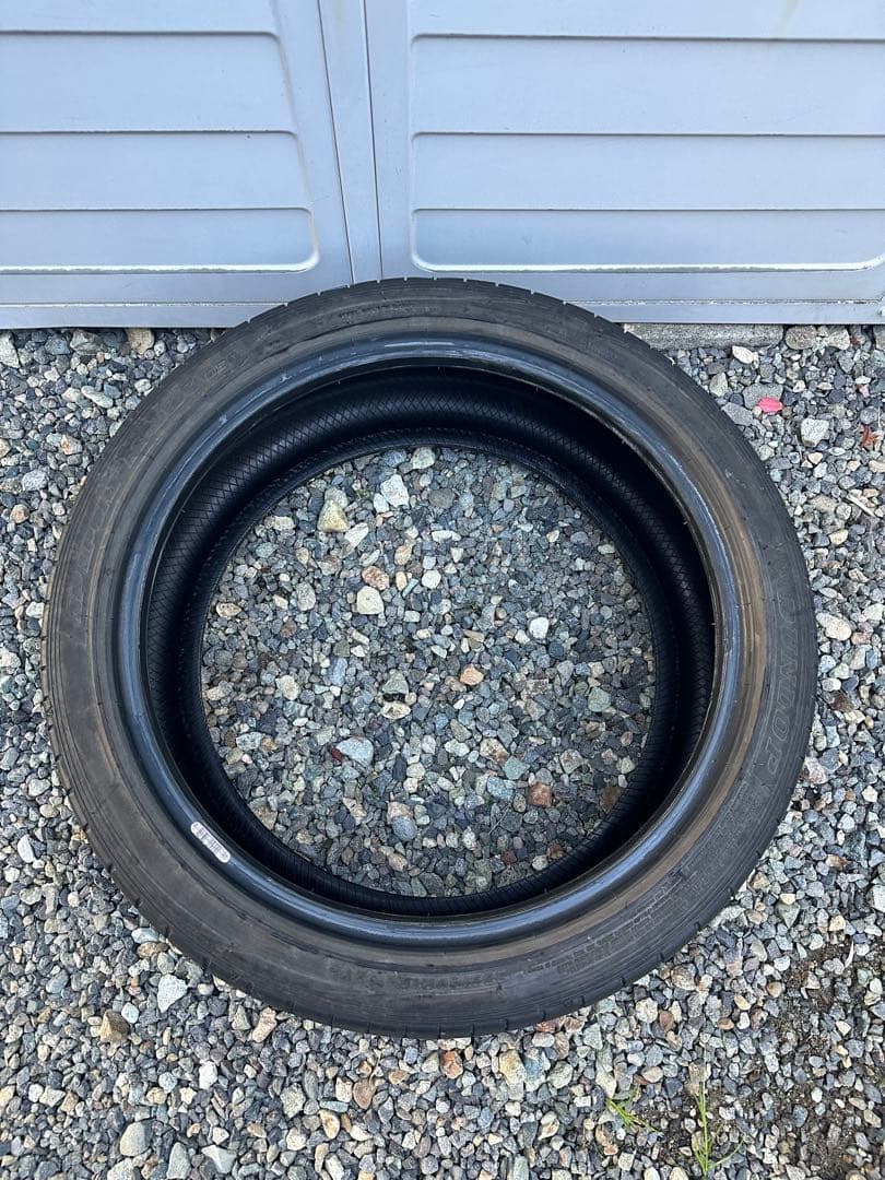 ①ダンロップ 19インチ 235/40 R19サマータイヤ　2本