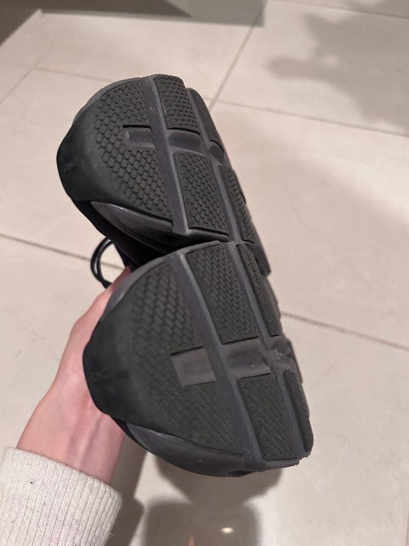 (美品)お値下げ中　On クラウドモンスター　ブラック シューズ　24.5cm