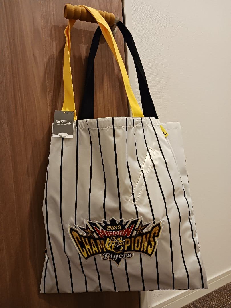 阪神タイガース　チャンピオンズ　優勝記念　バッグ