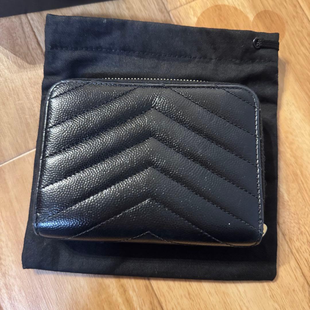SAINT LAURENT ブラックレザー折り財布