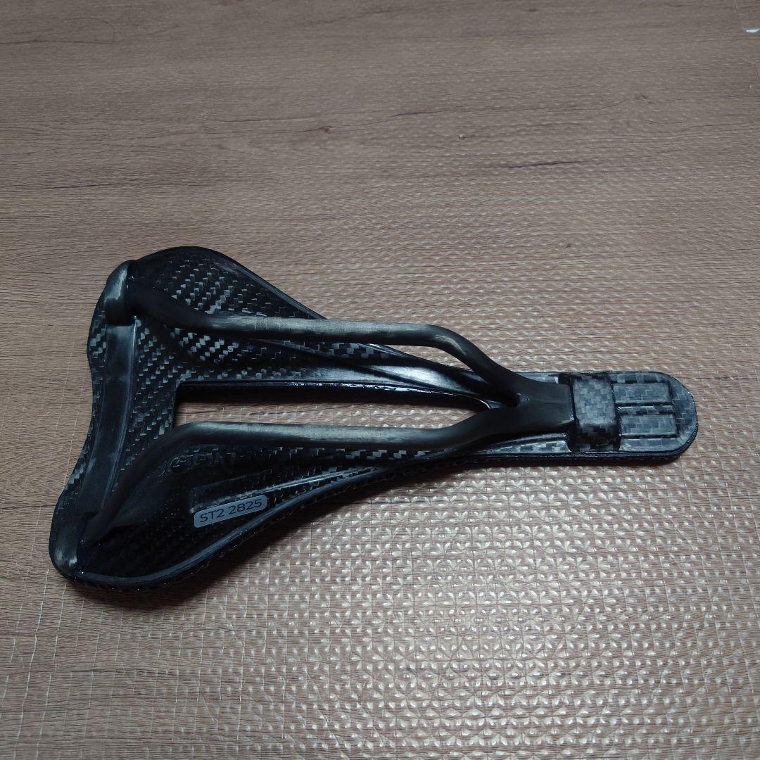 bjorn setka 143mm 3Dサドル