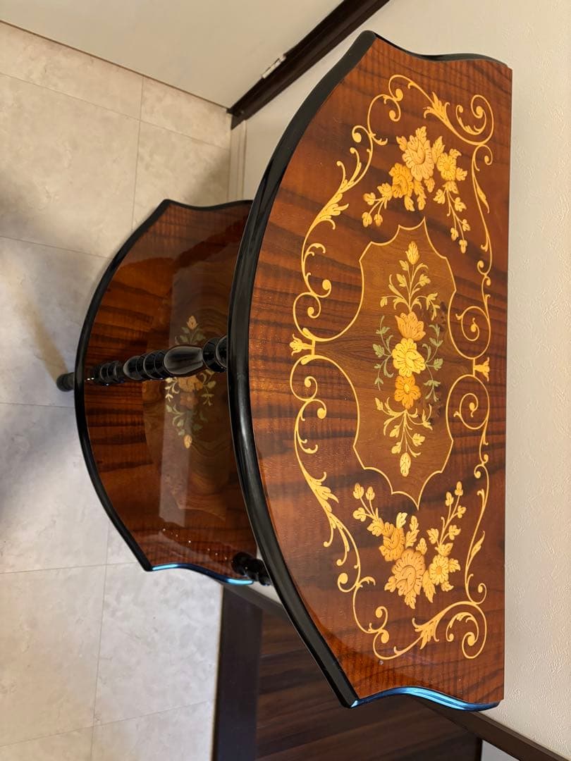 コンソール　テーブル　イタリア製　象嵌　花柄装飾 半月型木製テーブル