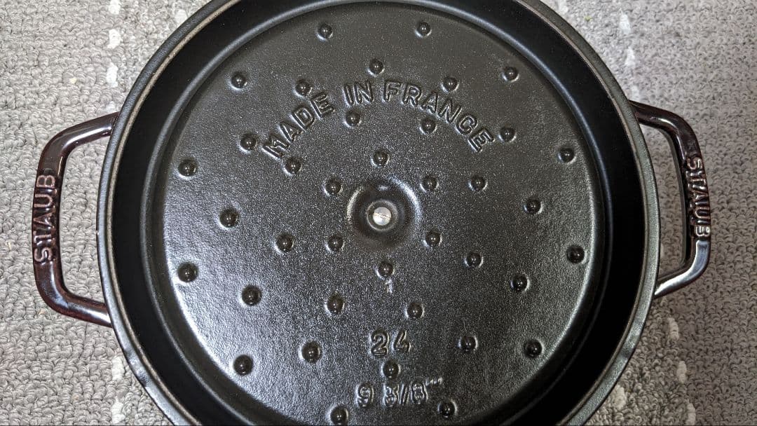 STAUB ストウブ ラウンド ココット 24cm オーベルジン レシピ本付き