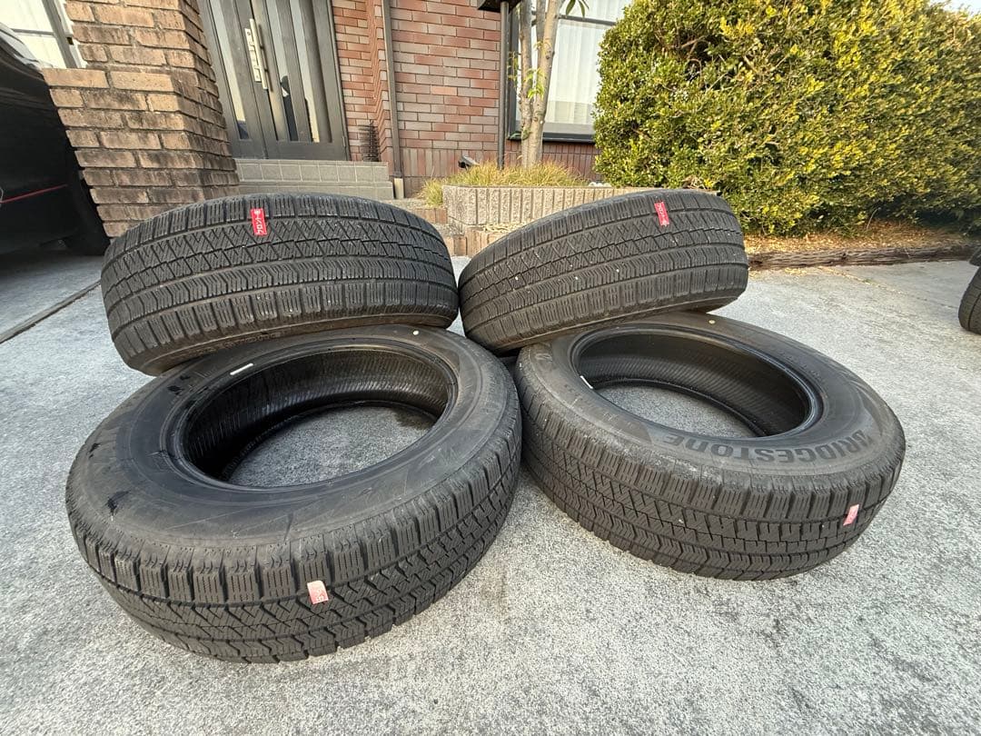 ブリヂストン スタッドレス BLIZZAK 215/60R16４本