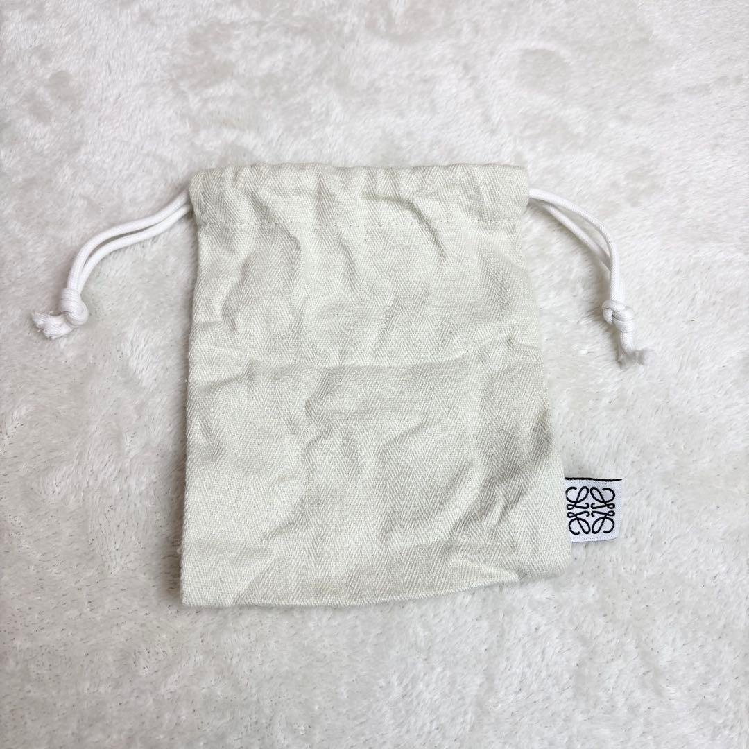 【完売品/美品✨】LOEWE ラビット キーホルダー レザー ピンク 収納袋有り