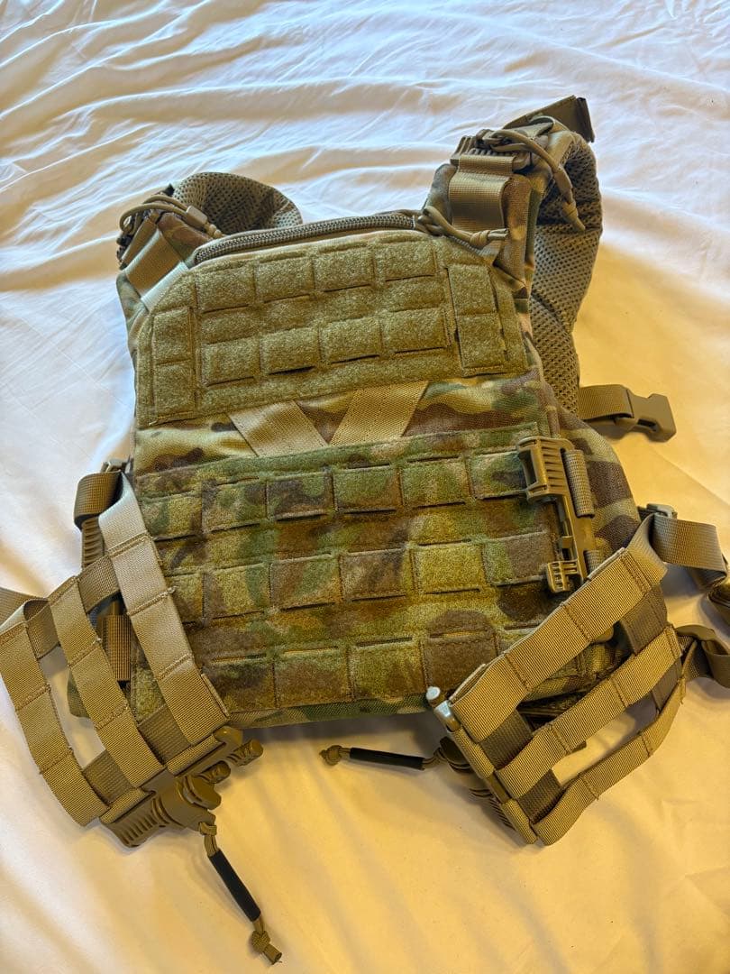 K19 AGILITE プレートキャリア マルチカム