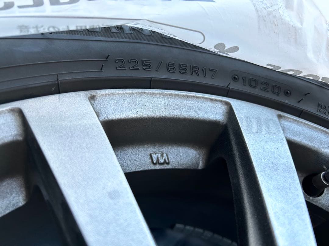 ハリアー17インチ　ホイール4本セット（タイヤはおまけ）225/65R17