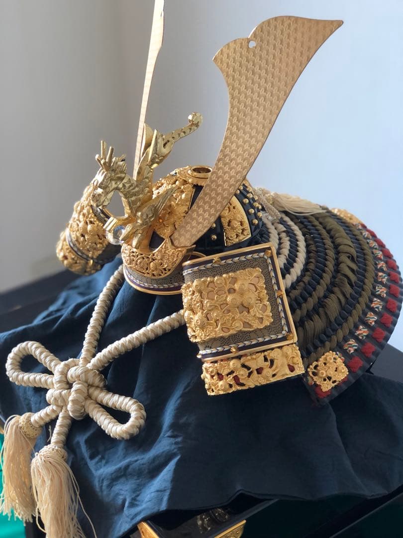 五月人形 正絹兜飾り 鈴甲子雄山作 こどもの日 端午の節句